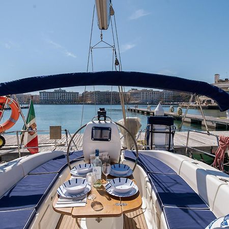 Charming Sailing Boat - Le Dimore Di Ines Bari Exteriör bild