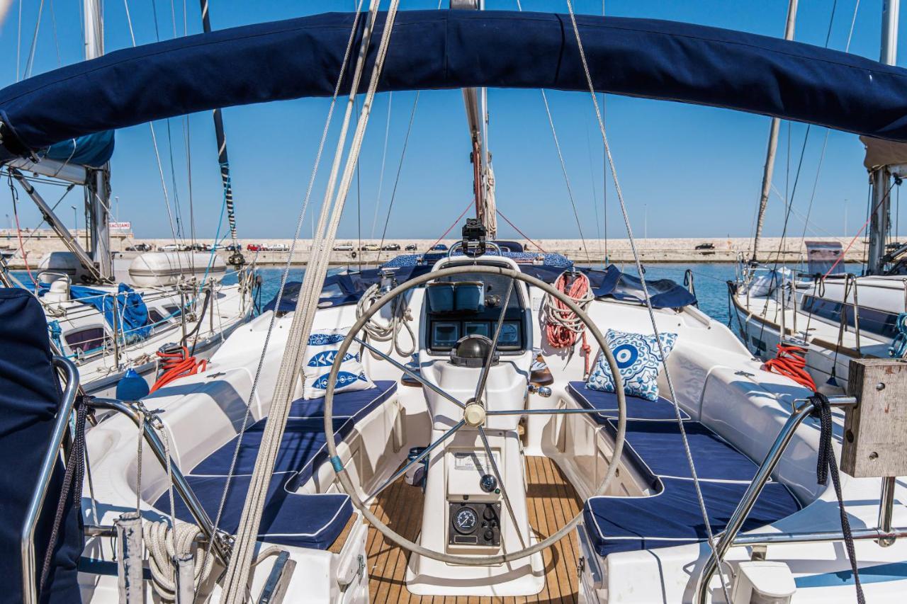 Charming Sailing Boat - Le Dimore Di Ines Bari Exteriör bild